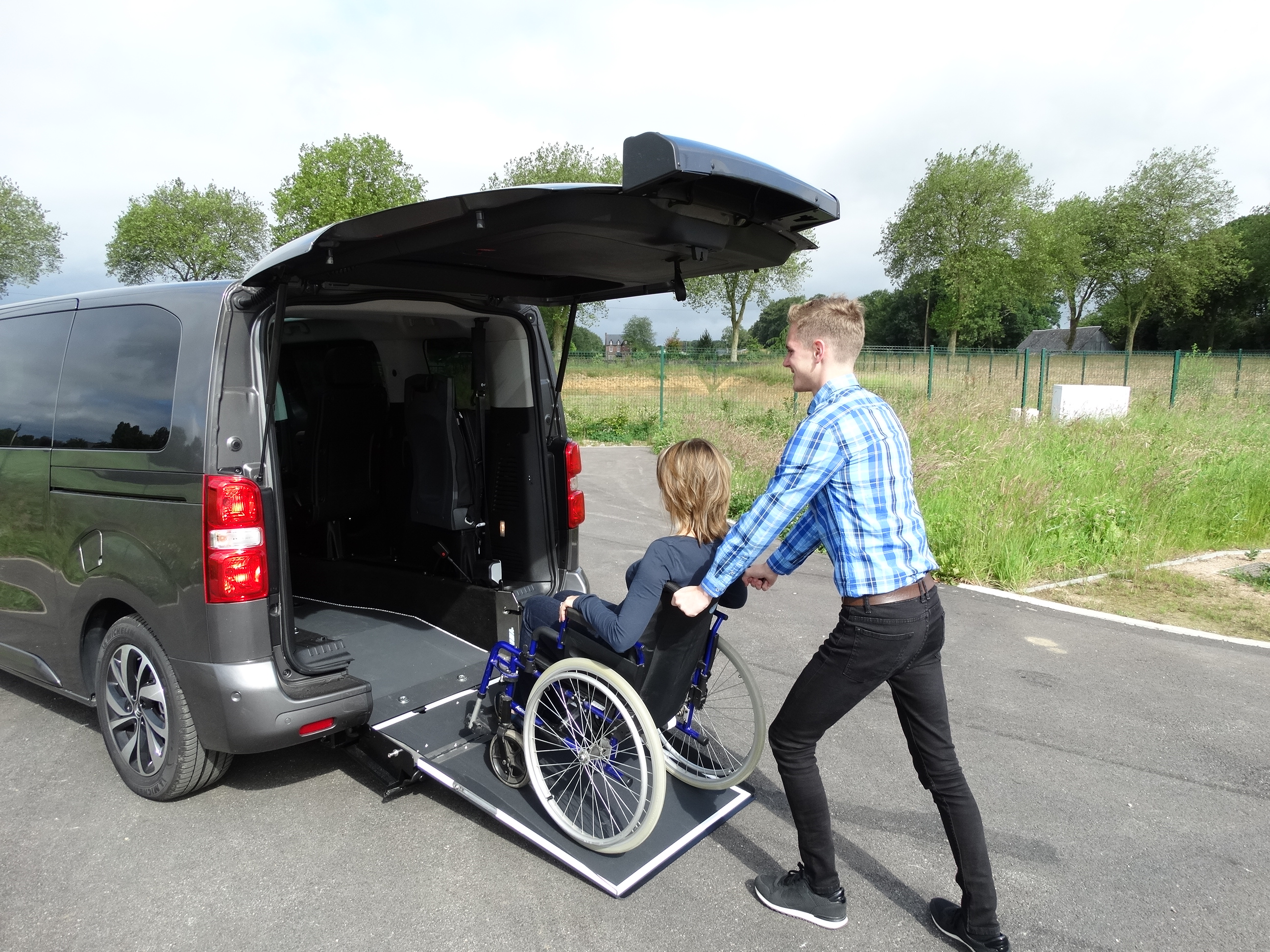fauteuil bébé voiture